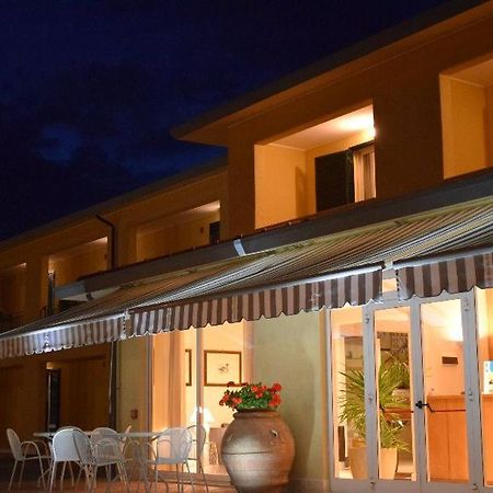 Parkhotel Montigeto Passignano sul Trasimeno Buitenkant foto